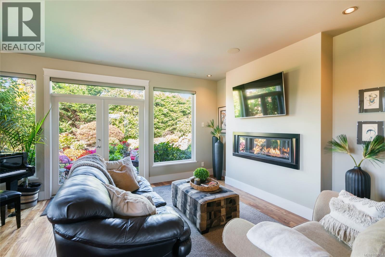 3172 Royal Vista Way, Courtenay