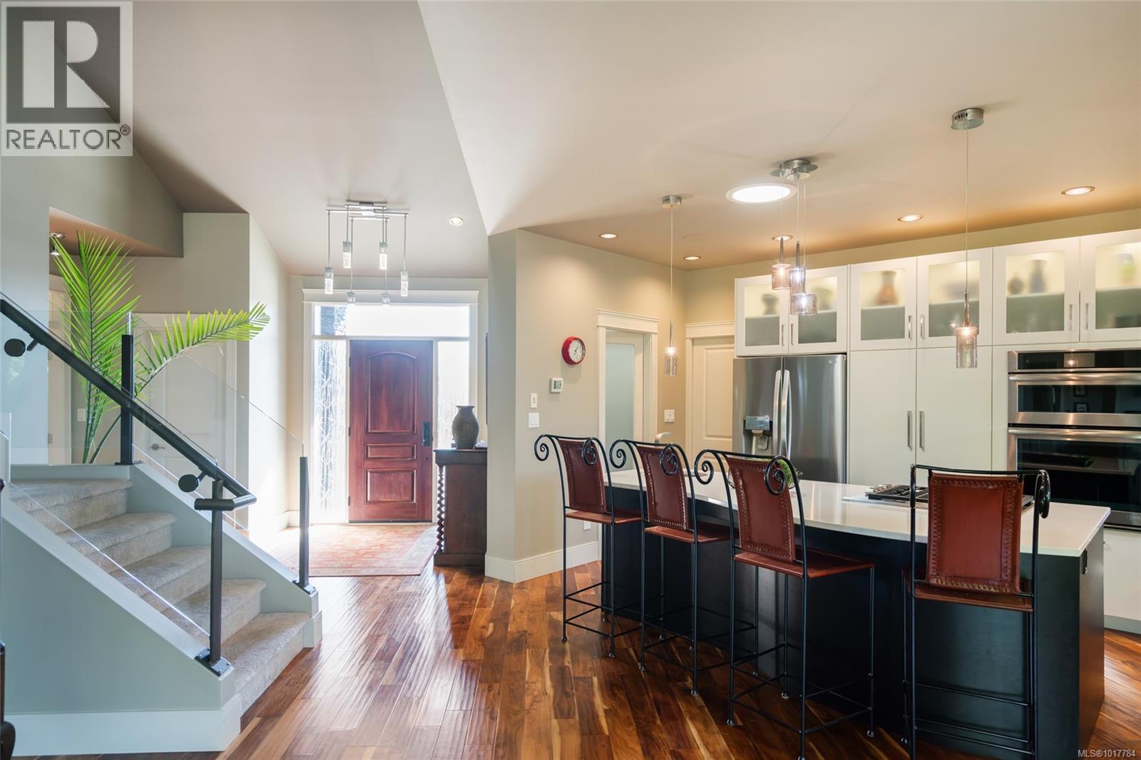 3172 Royal Vista Way, Courtenay