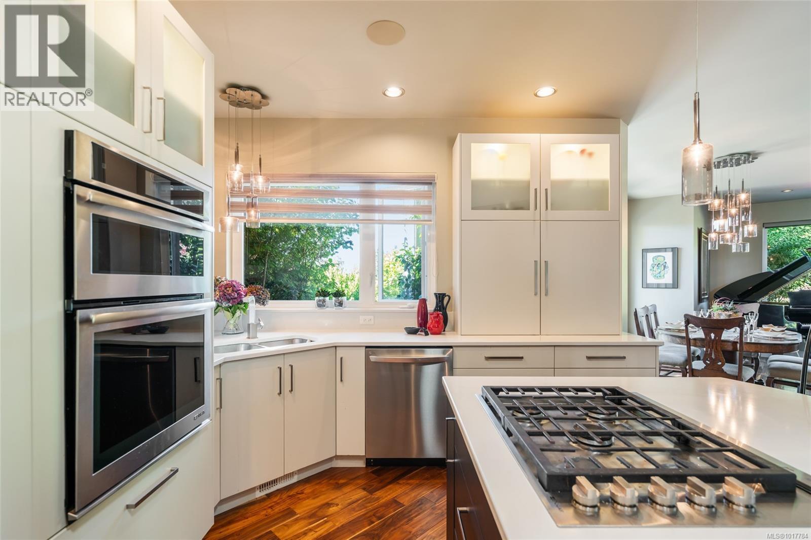 3172 Royal Vista Way, Courtenay