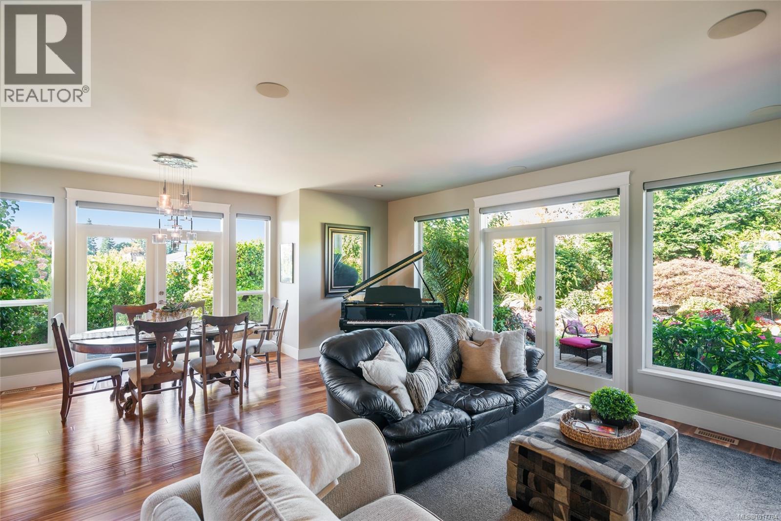 3172 Royal Vista Way, Courtenay