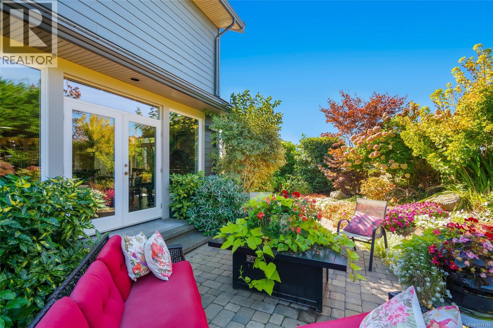 3172 Royal Vista Way, Courtenay