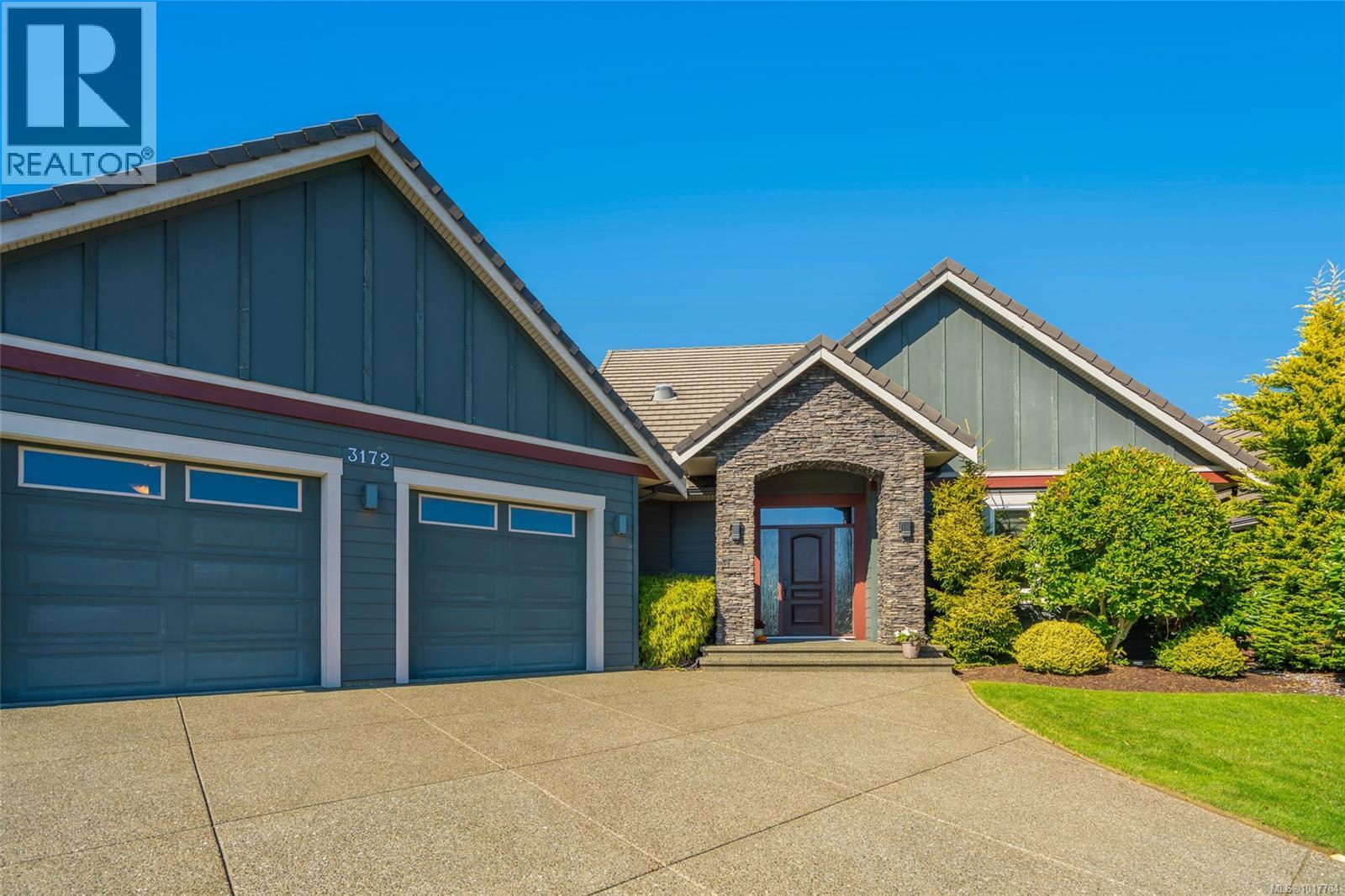 3172 Royal Vista Way, Courtenay