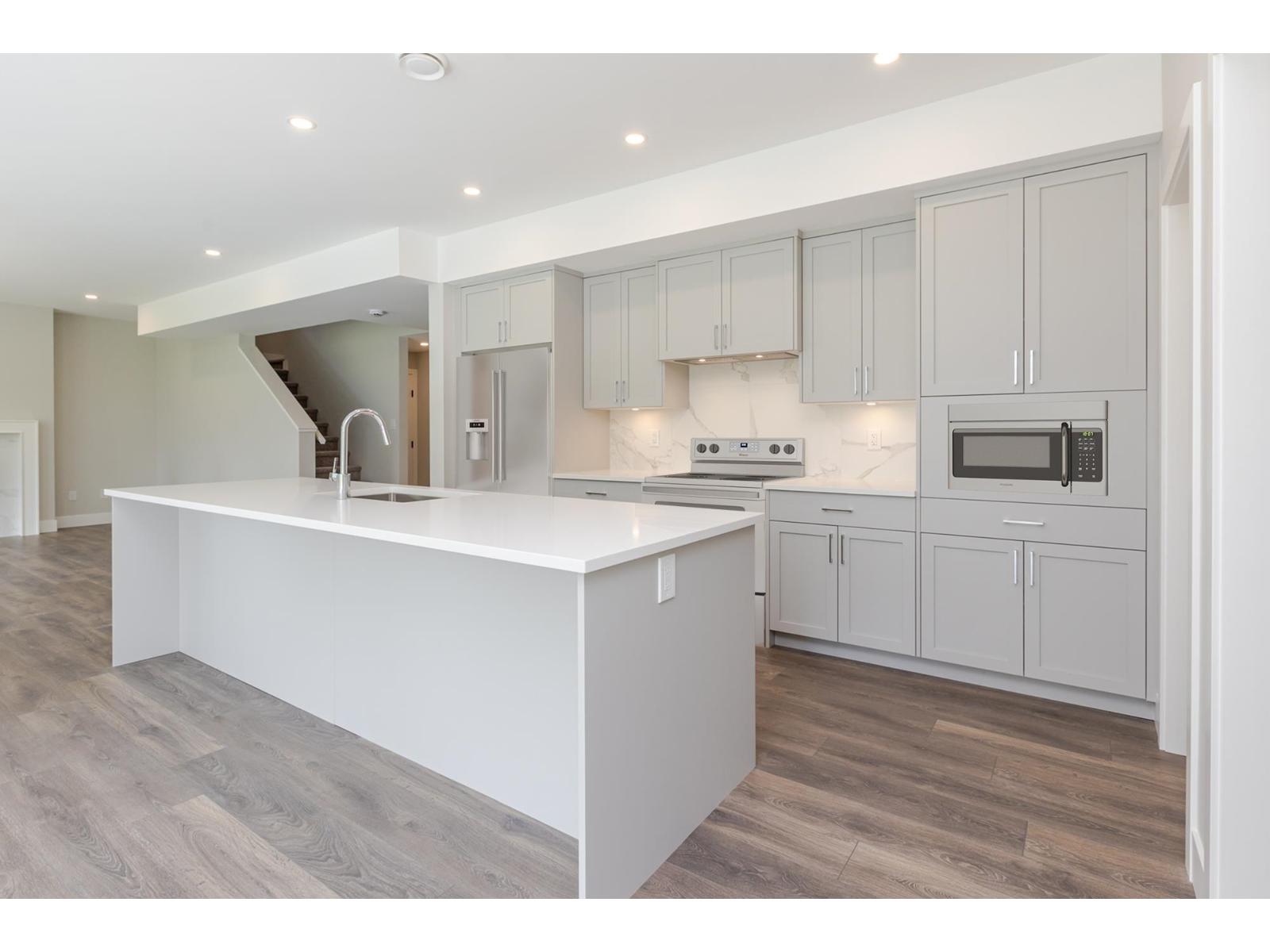 1970 SPARROW HAWK PLACE, Mt Woodside, Agassiz