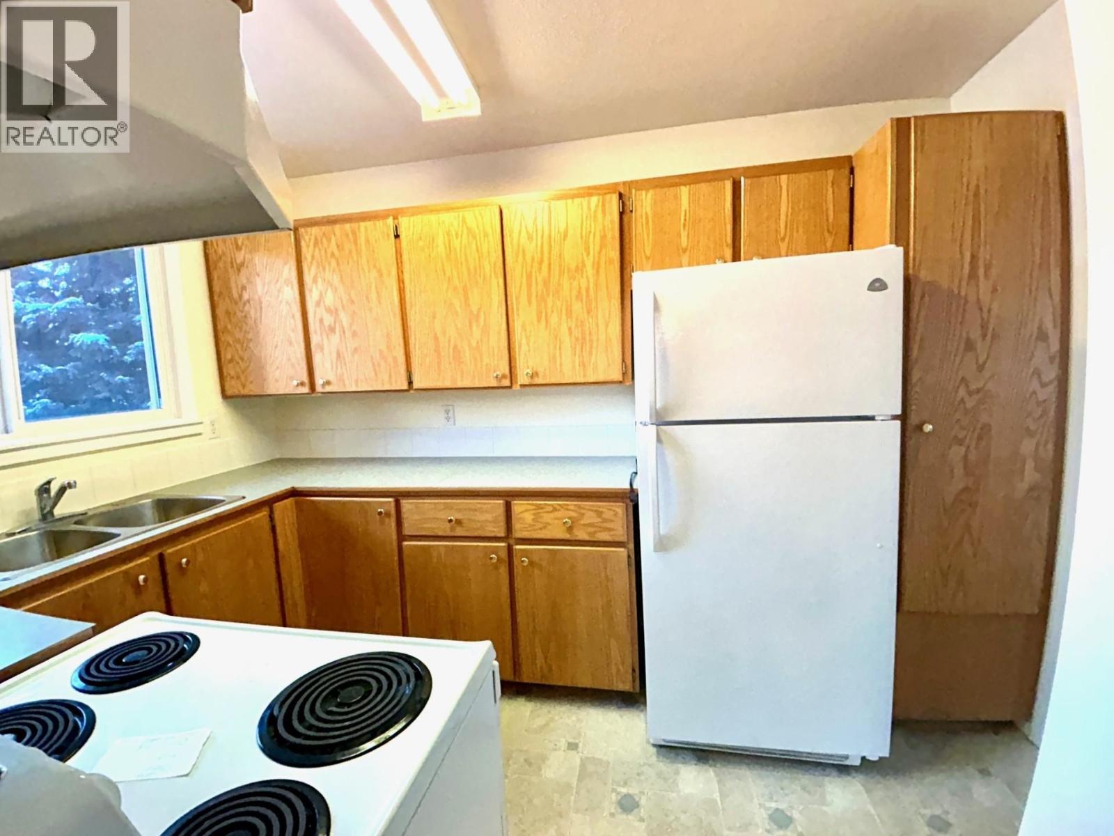 5227 COTTONWOOD ROAD, Fort Nelson