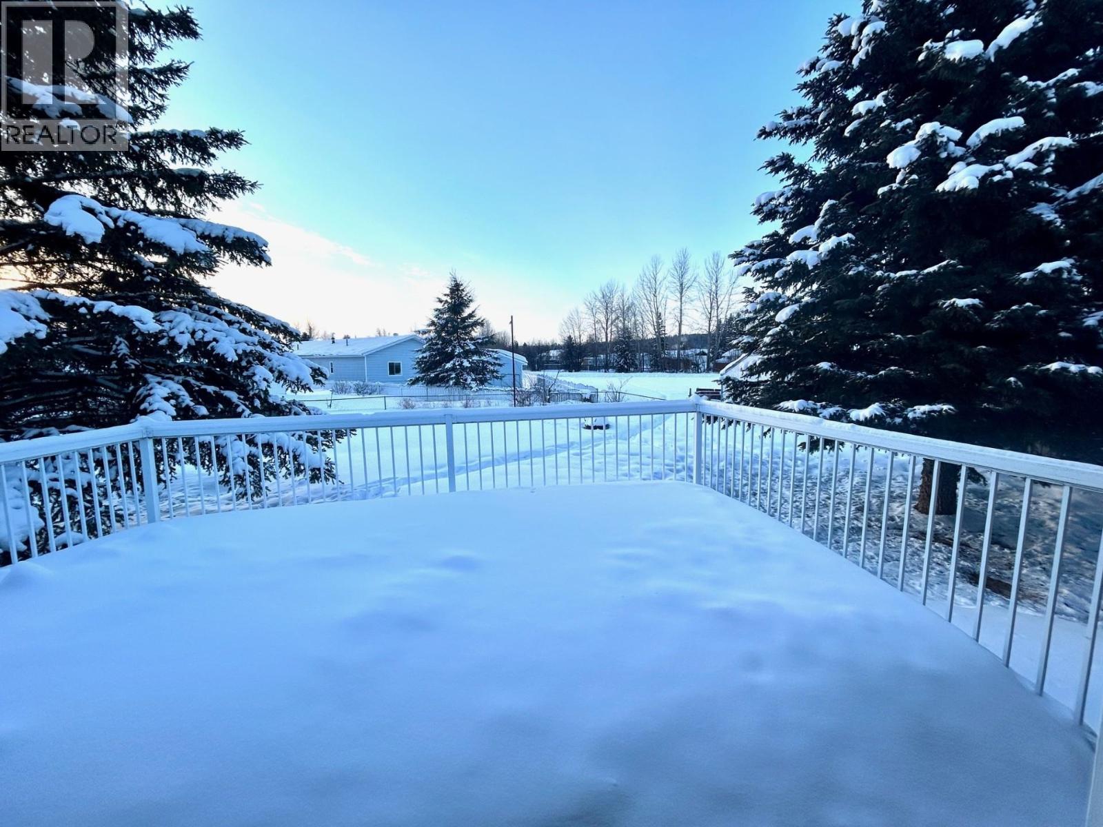 5227 COTTONWOOD ROAD, Fort Nelson