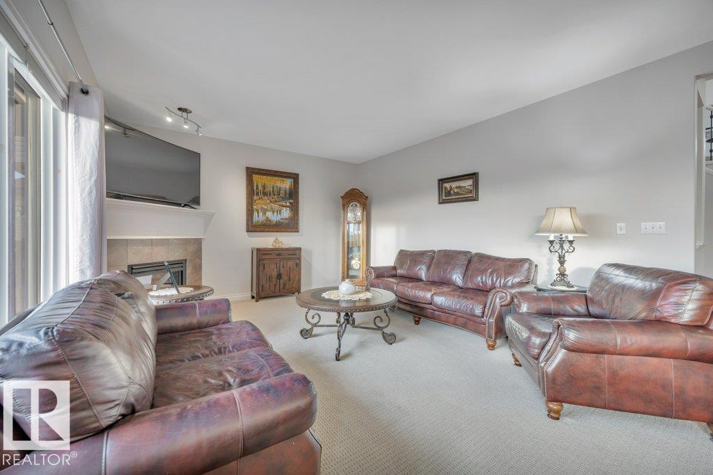 827 SOUTHFORK GR, Leduc
