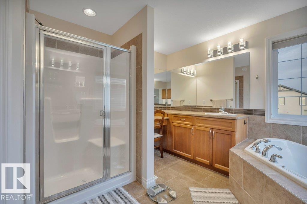 827 SOUTHFORK GR, Leduc