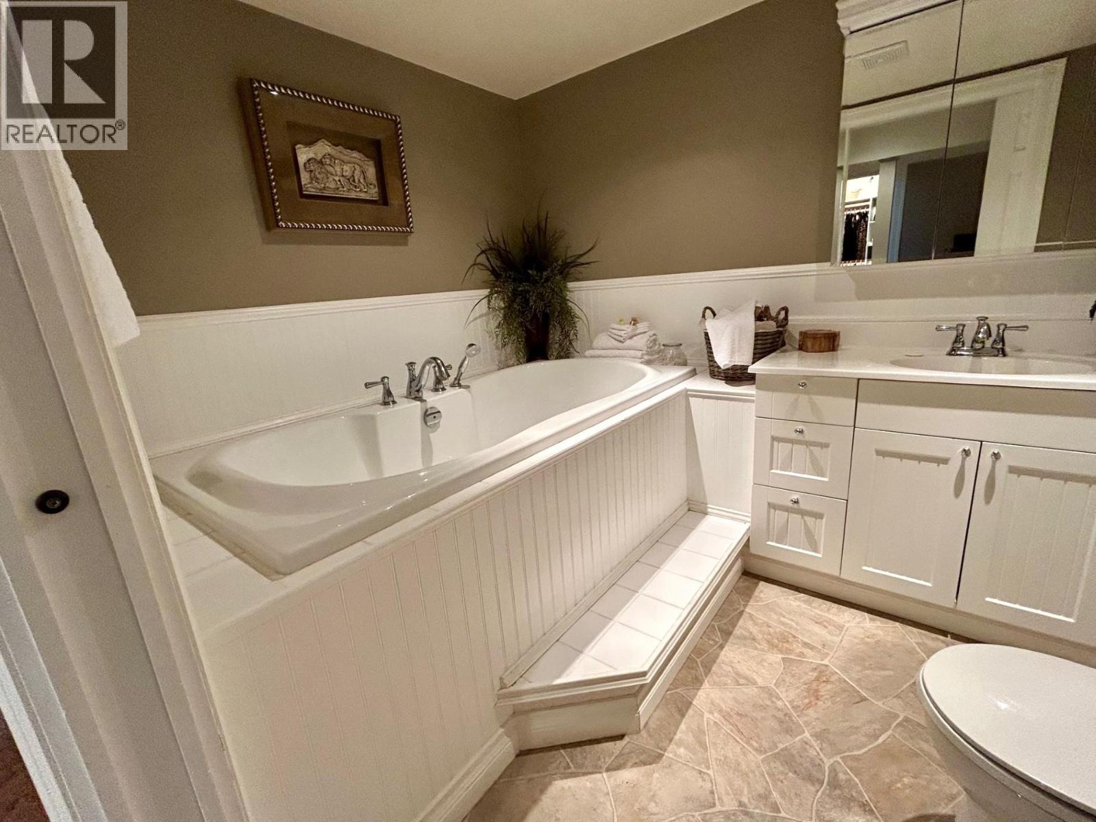 5604 49 STREET, Fort Nelson