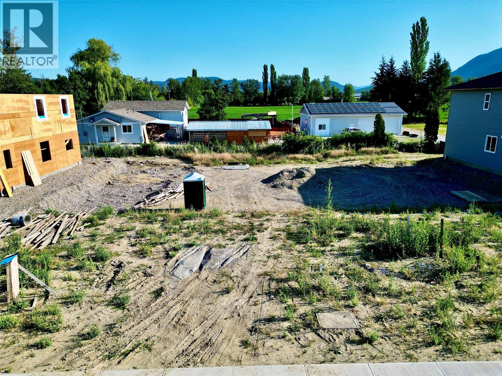  2233 Heitman Street, Enderby