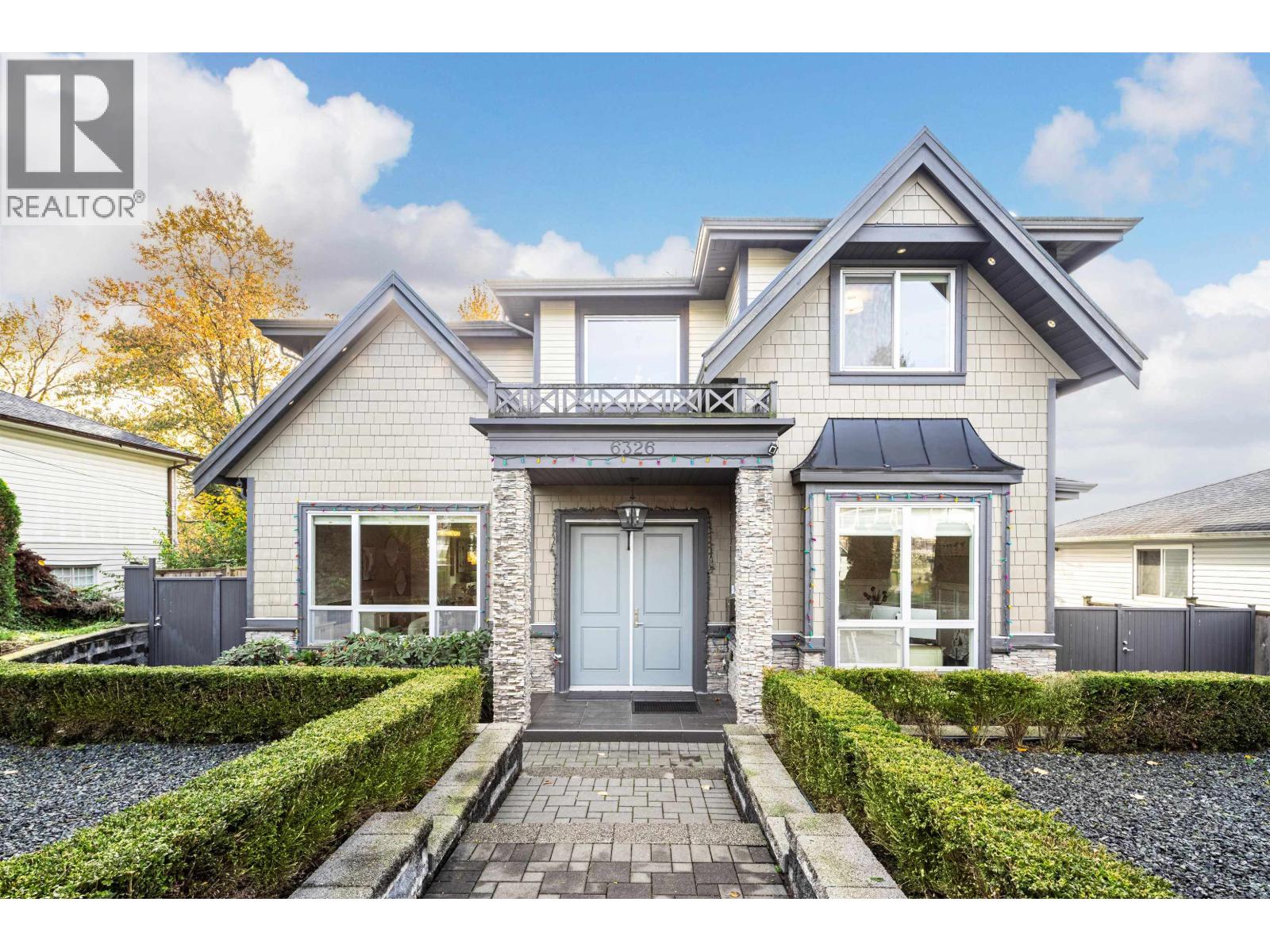 6326 DAWSON STREET, Burnaby