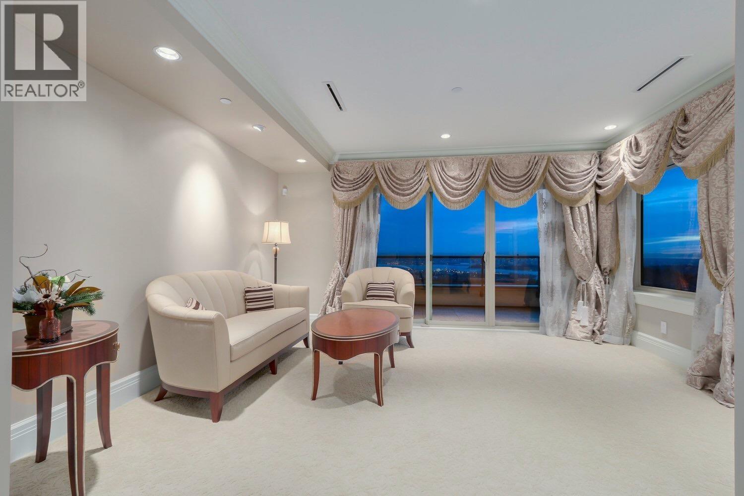 805 KING GEORGES WAY, West Vancouver