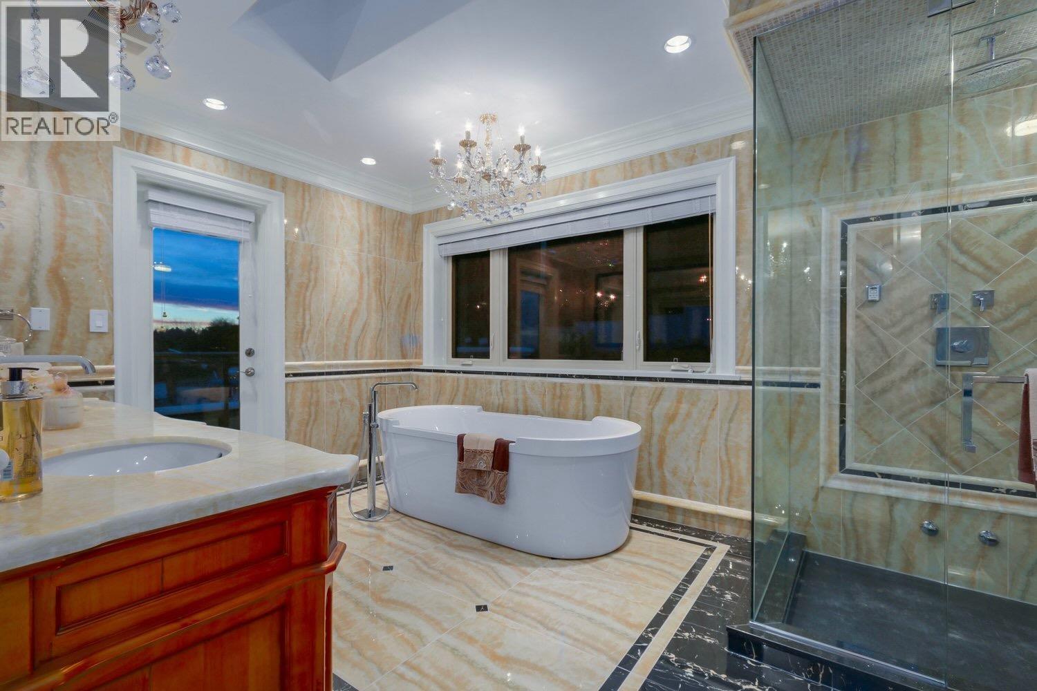 805 KING GEORGES WAY, West Vancouver