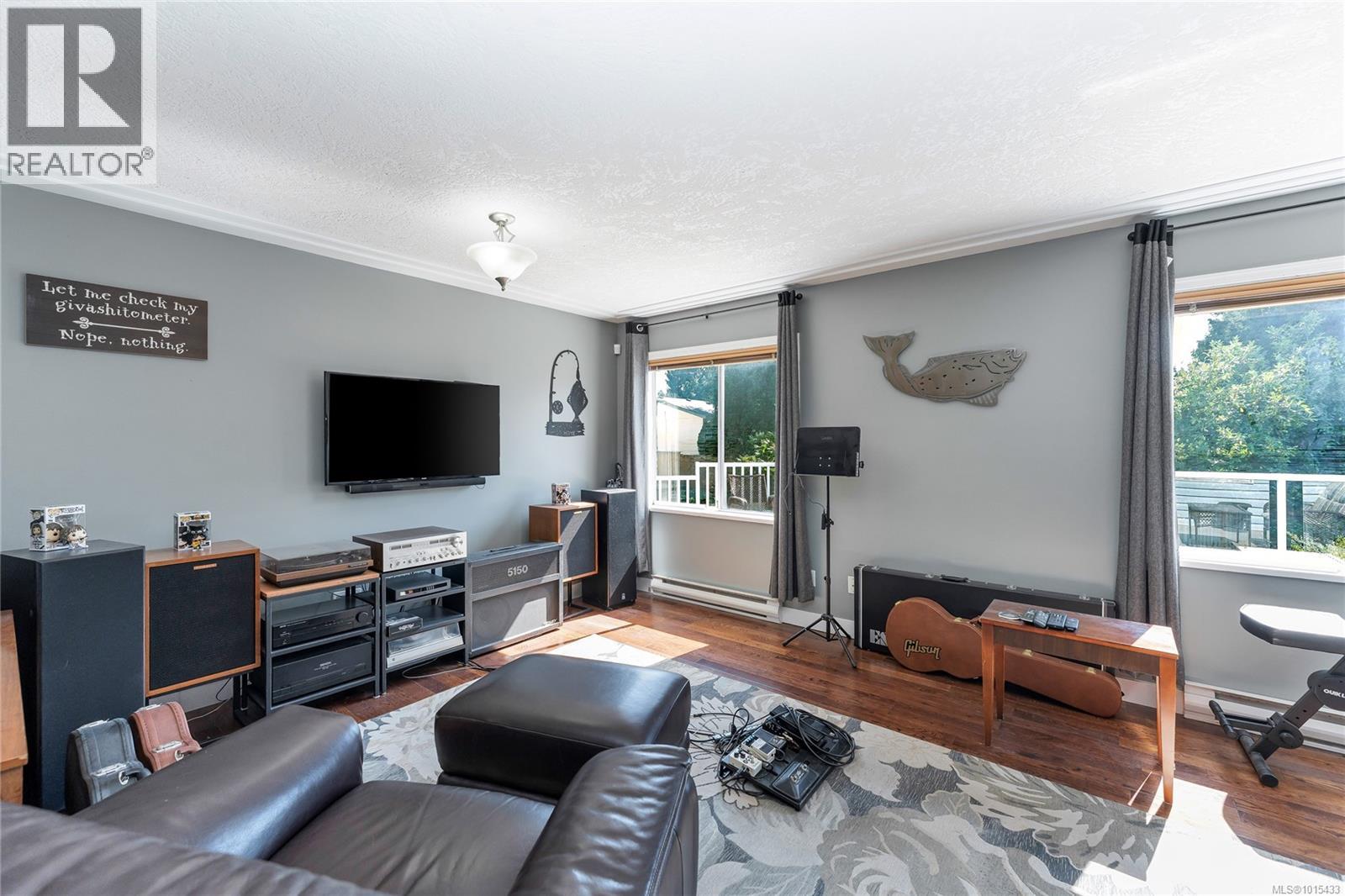 505 Windthrop Rd, Colwood