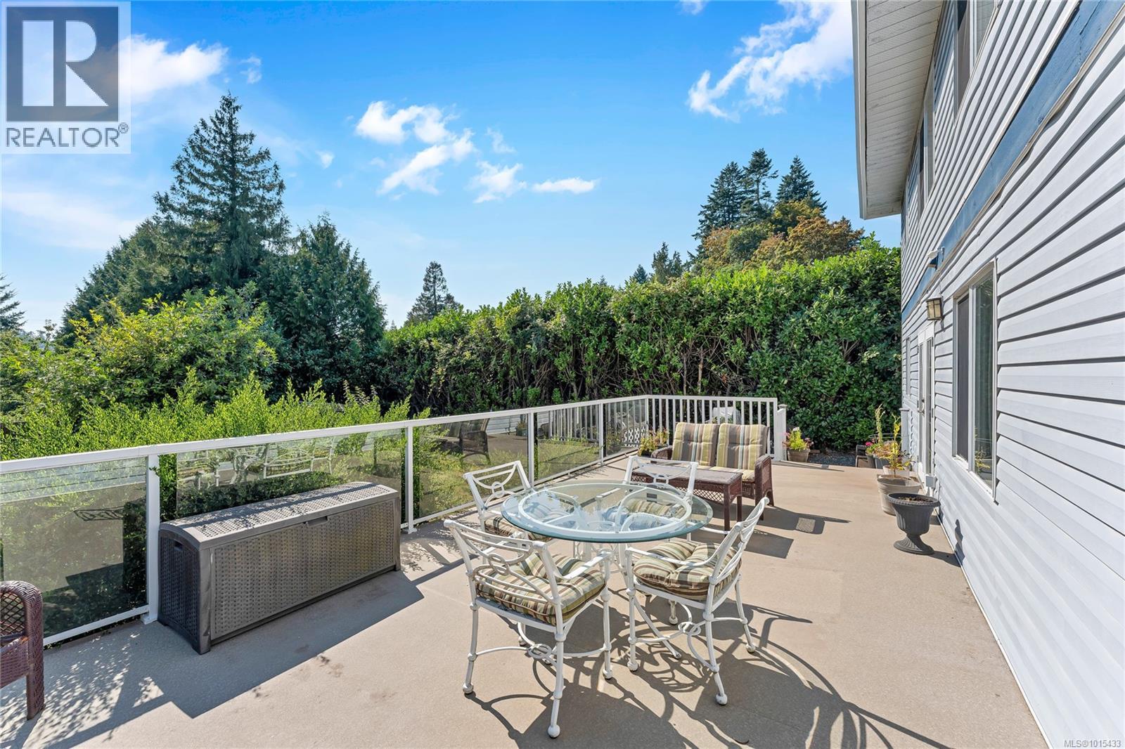 505 Windthrop Rd, Colwood
