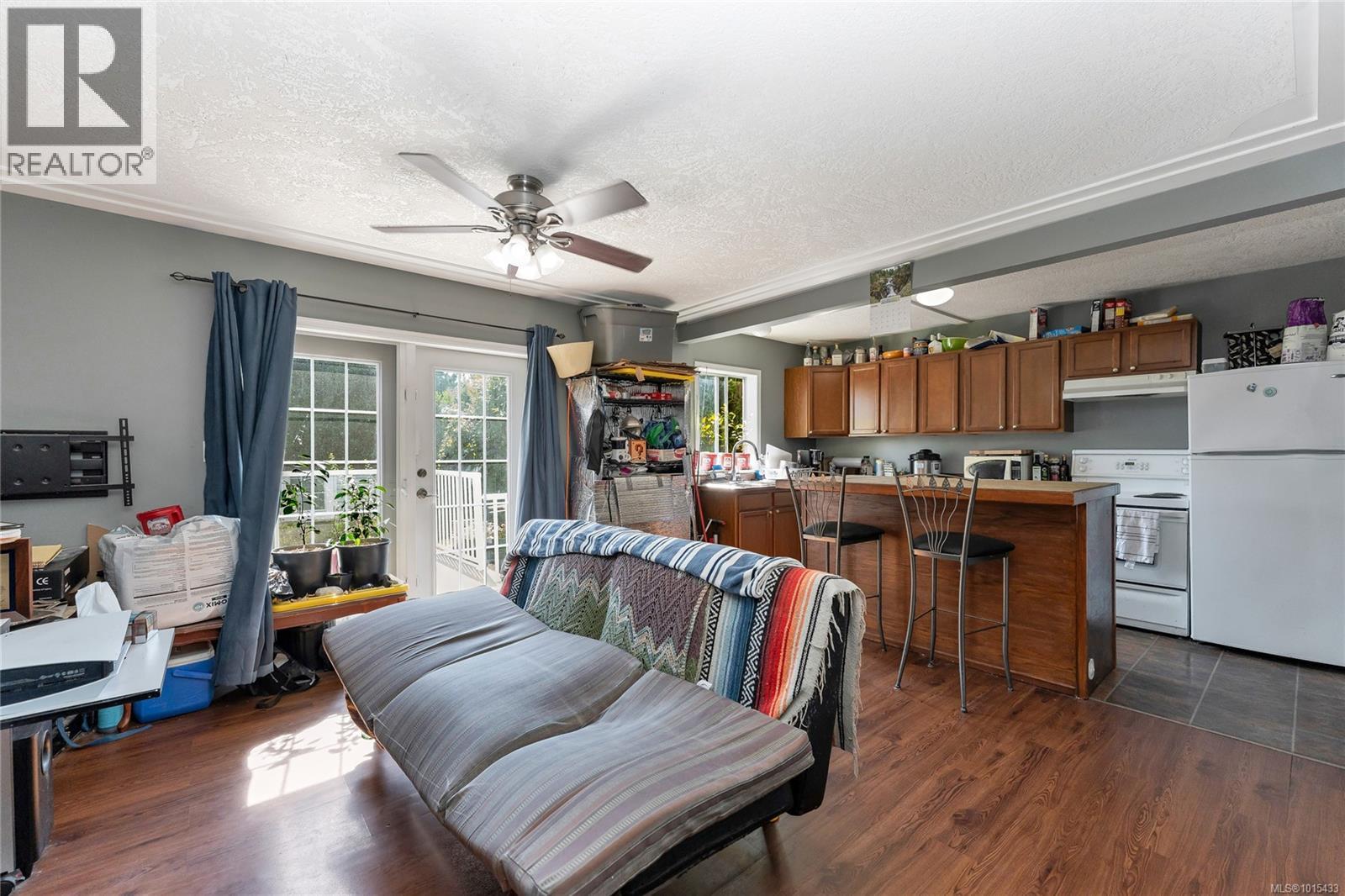 505 Windthrop Rd, Colwood