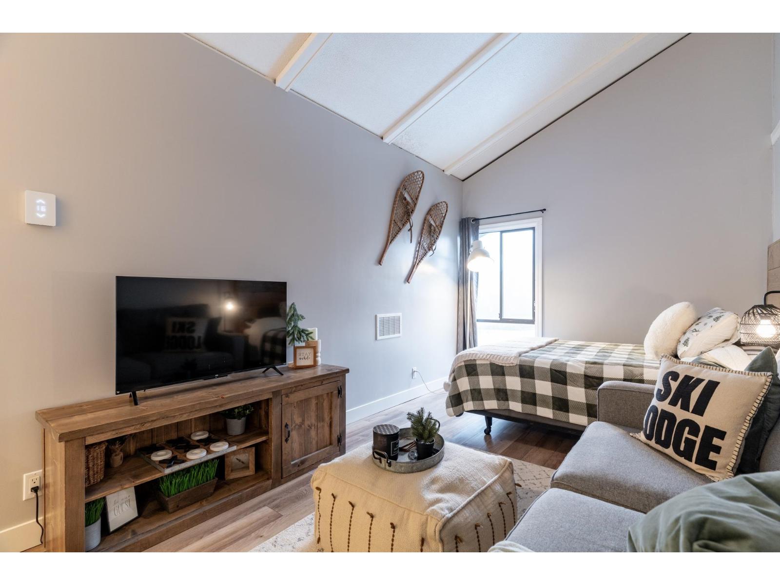 203B 21000 ENZIAN WAY, Mission