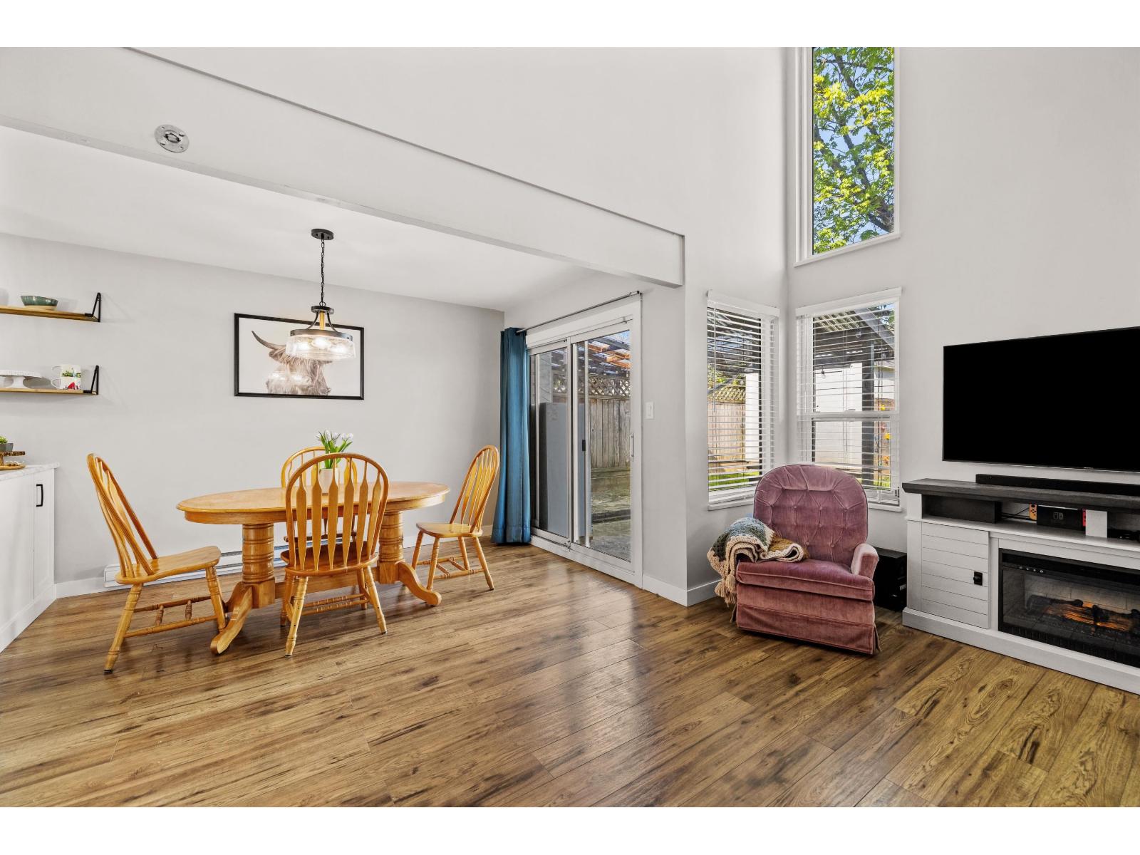 408 BRUNEAU PLACE, Langley