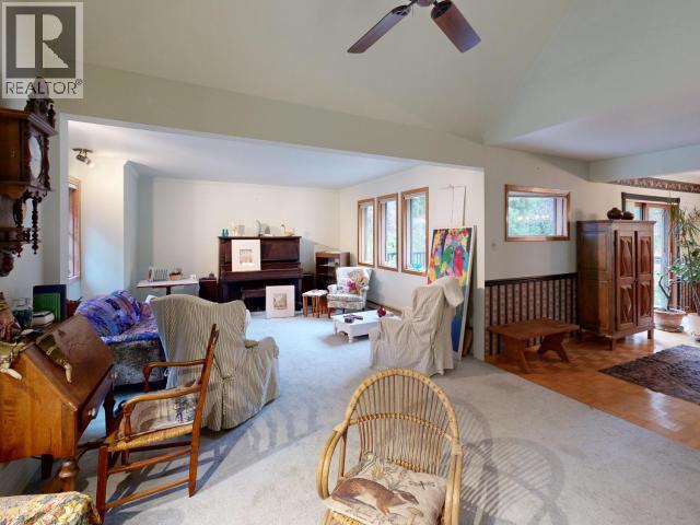 5084 LEAPER ROAD, Texada Island