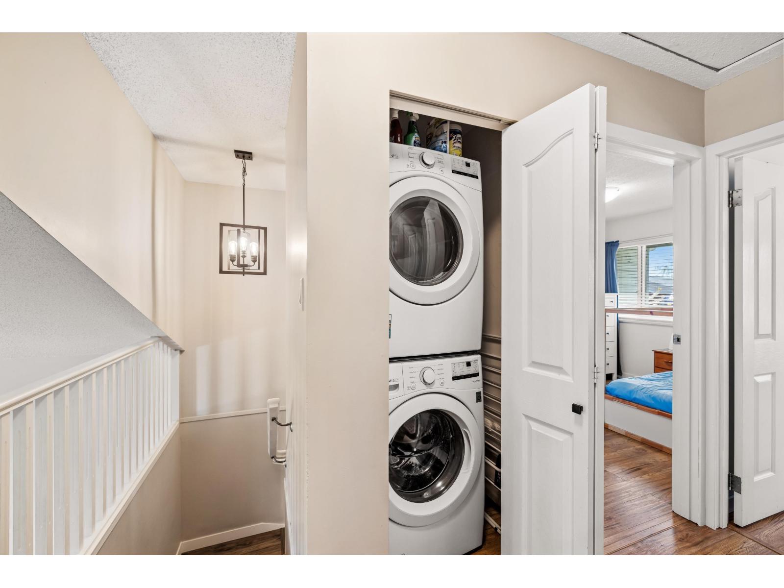 408 BRUNEAU PLACE, Langley