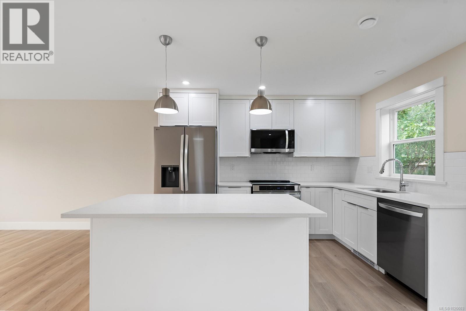 9242 Cottonwood Rd, Chemainus