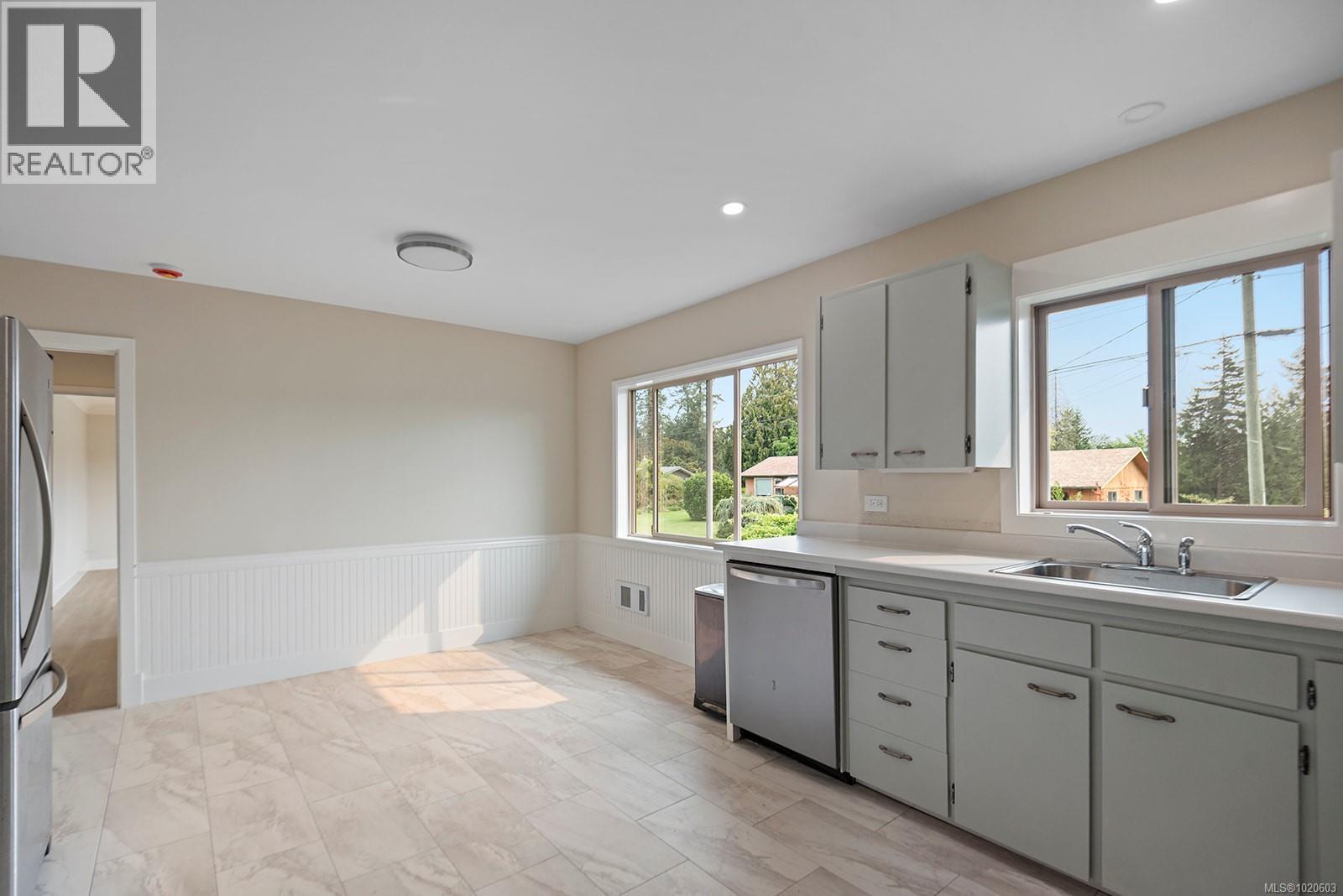 9242 Cottonwood Rd, Chemainus