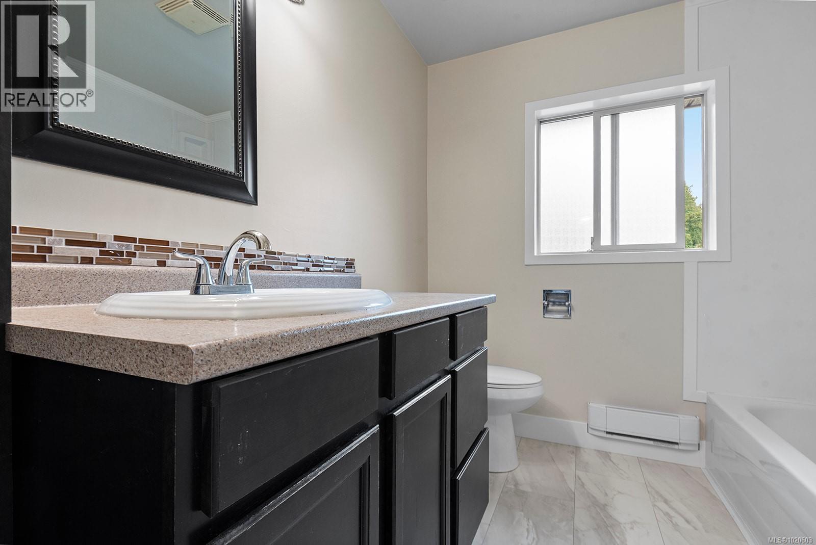 9242 Cottonwood Rd, Chemainus