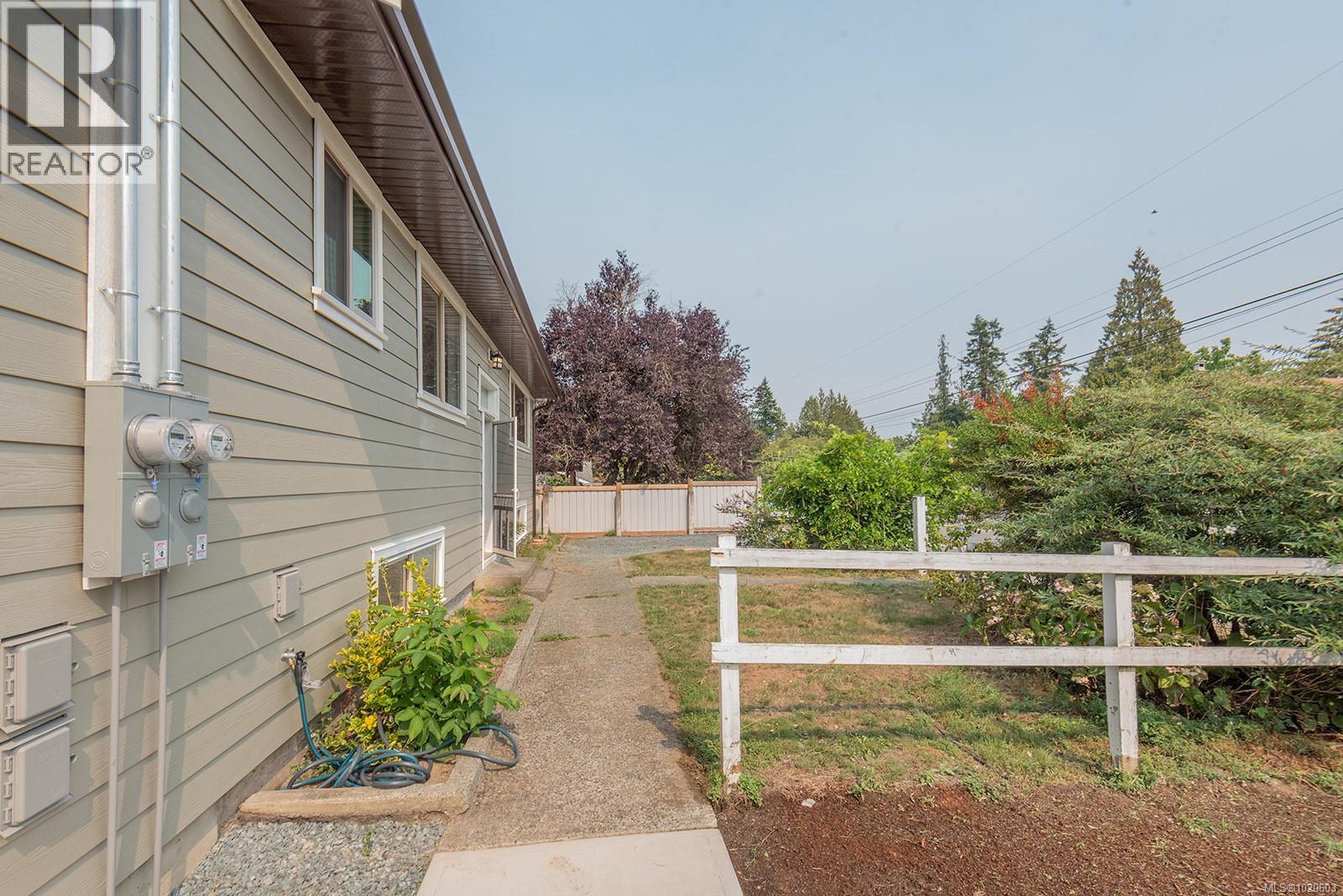9242 Cottonwood Rd, Chemainus