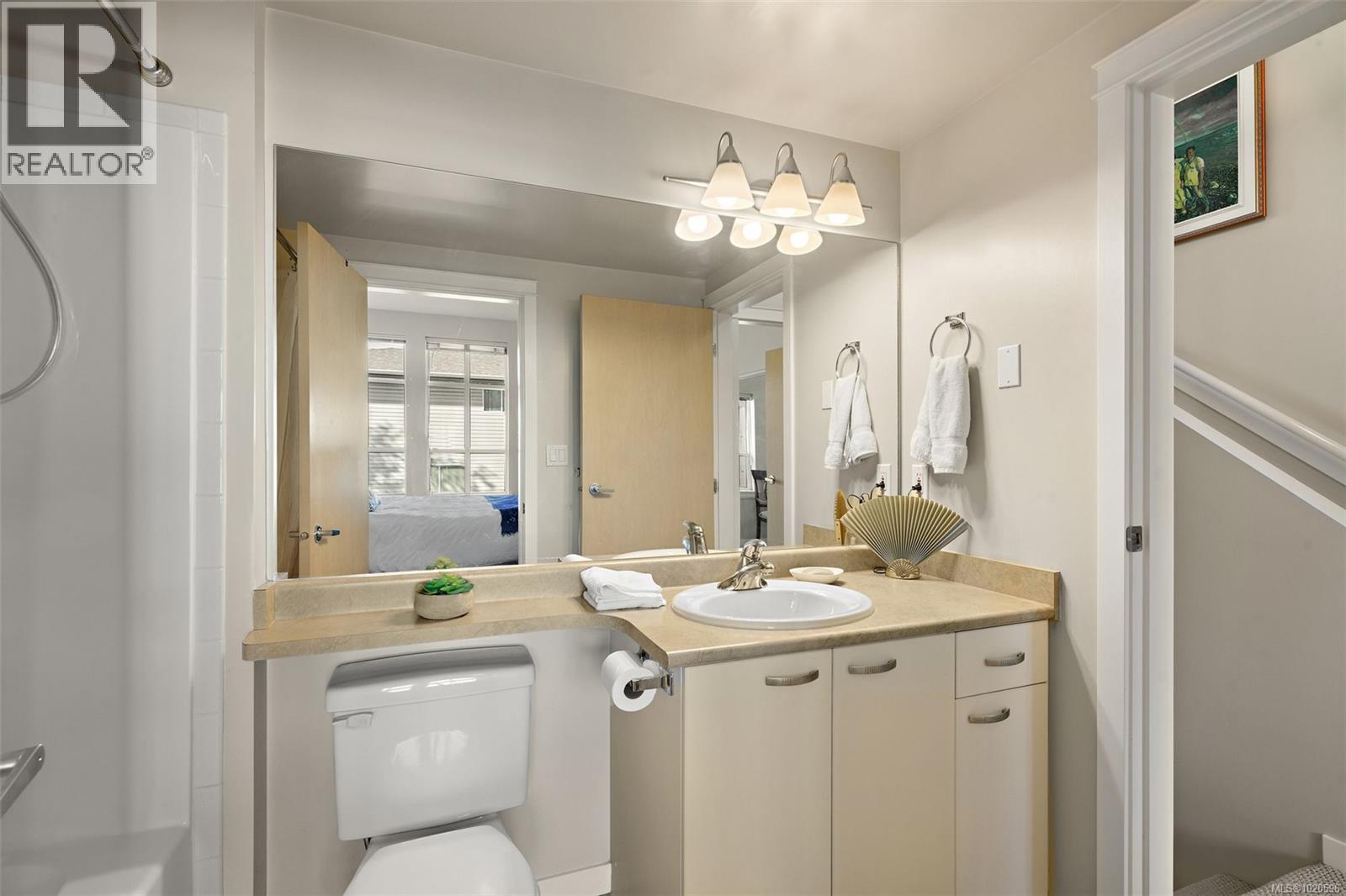 21 1019 North Park St, Victoria