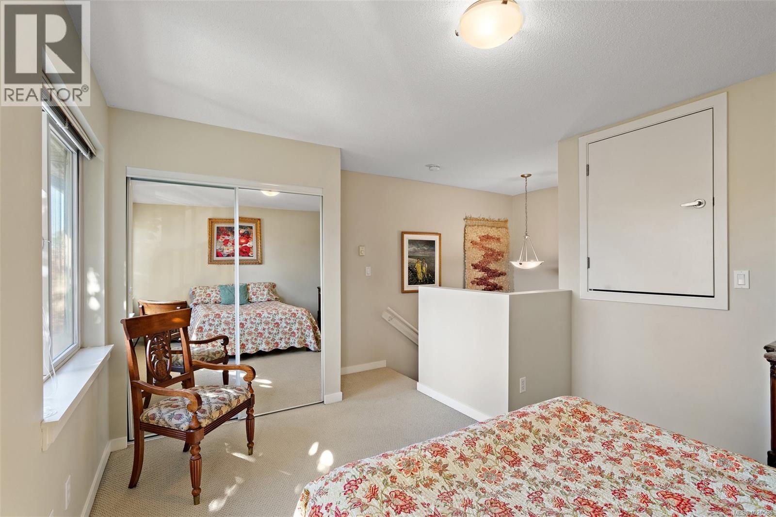 21 1019 North Park St, Victoria