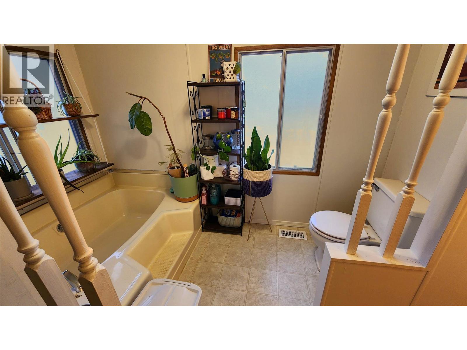  224 9TH Avenue, Keremeos