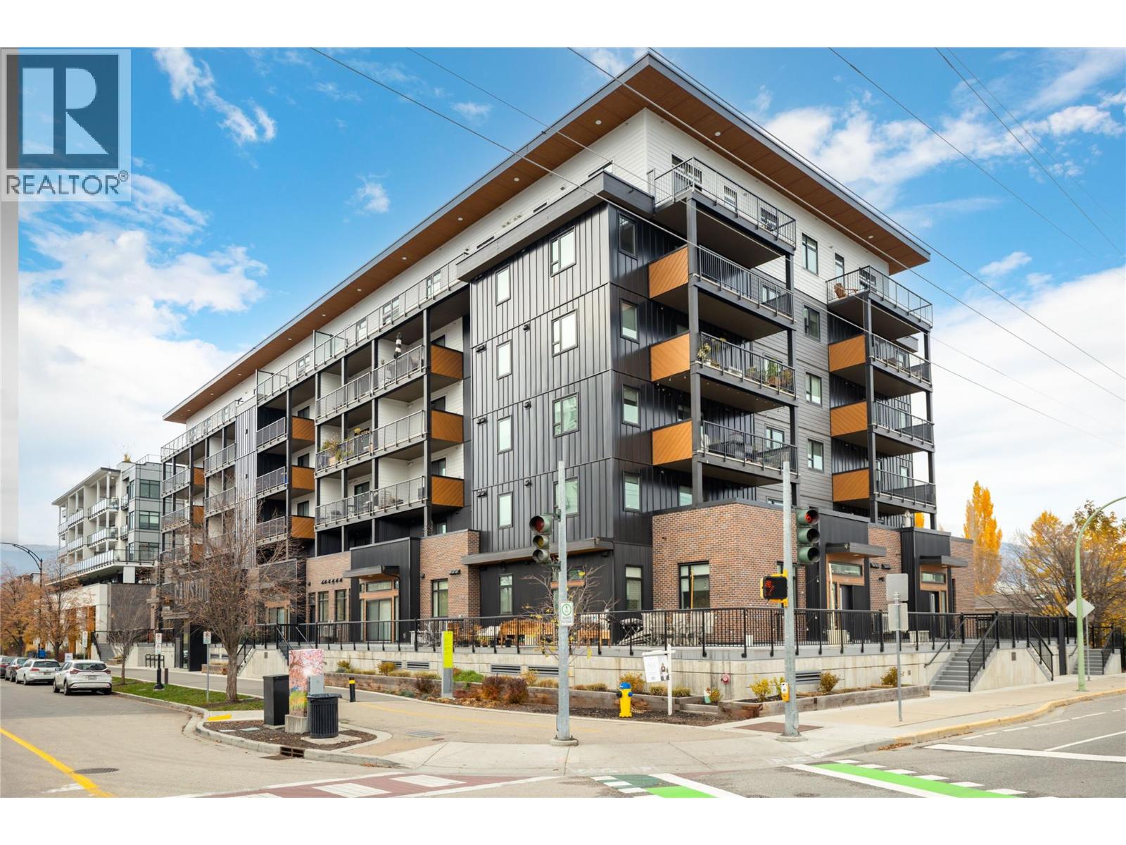 #105-660 Cawston Avenue, Kelowna