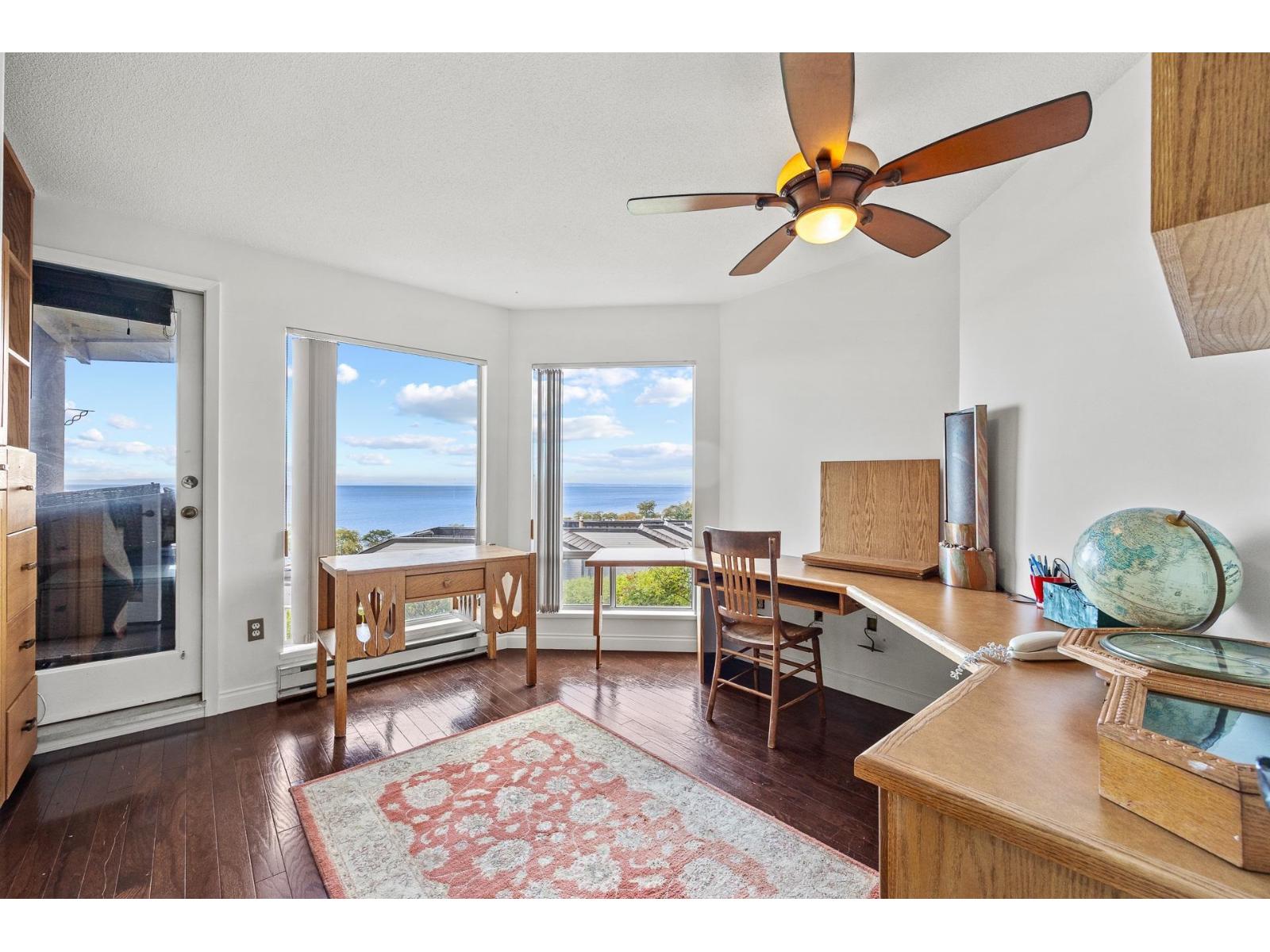 504 15015 VICTORIA AVENUE, White Rock