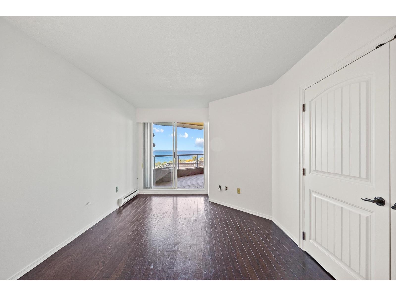 504 15015 VICTORIA AVENUE, White Rock