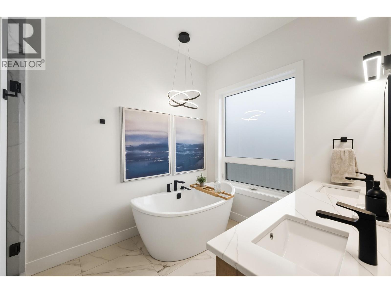  720 Churchill Avenue, Penticton