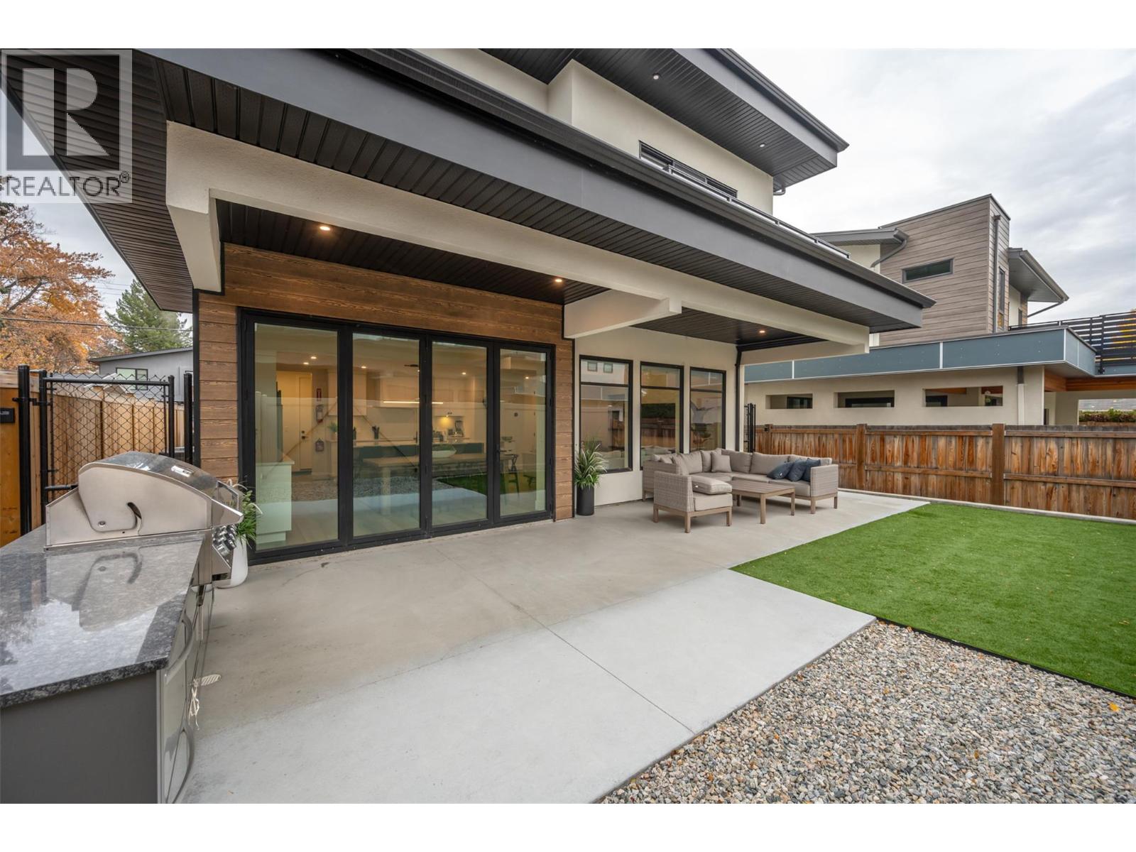  720 Churchill Avenue, Penticton