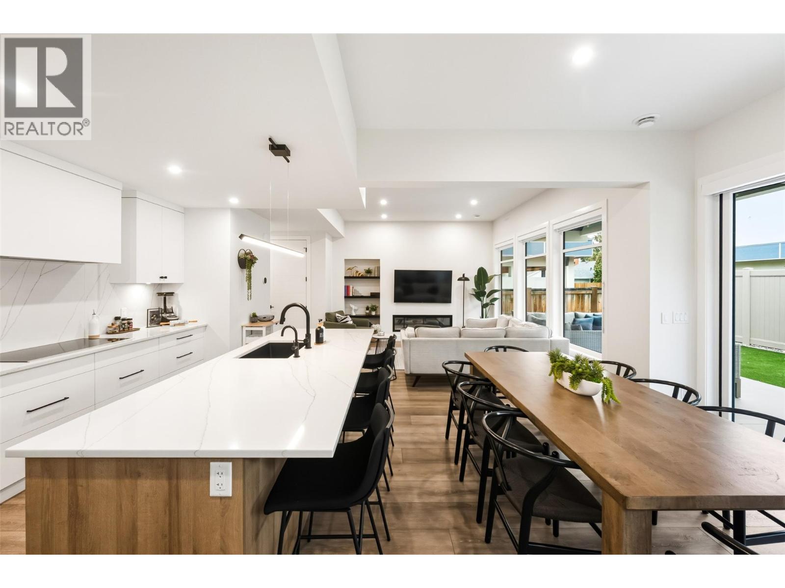  720 Churchill Avenue, Penticton