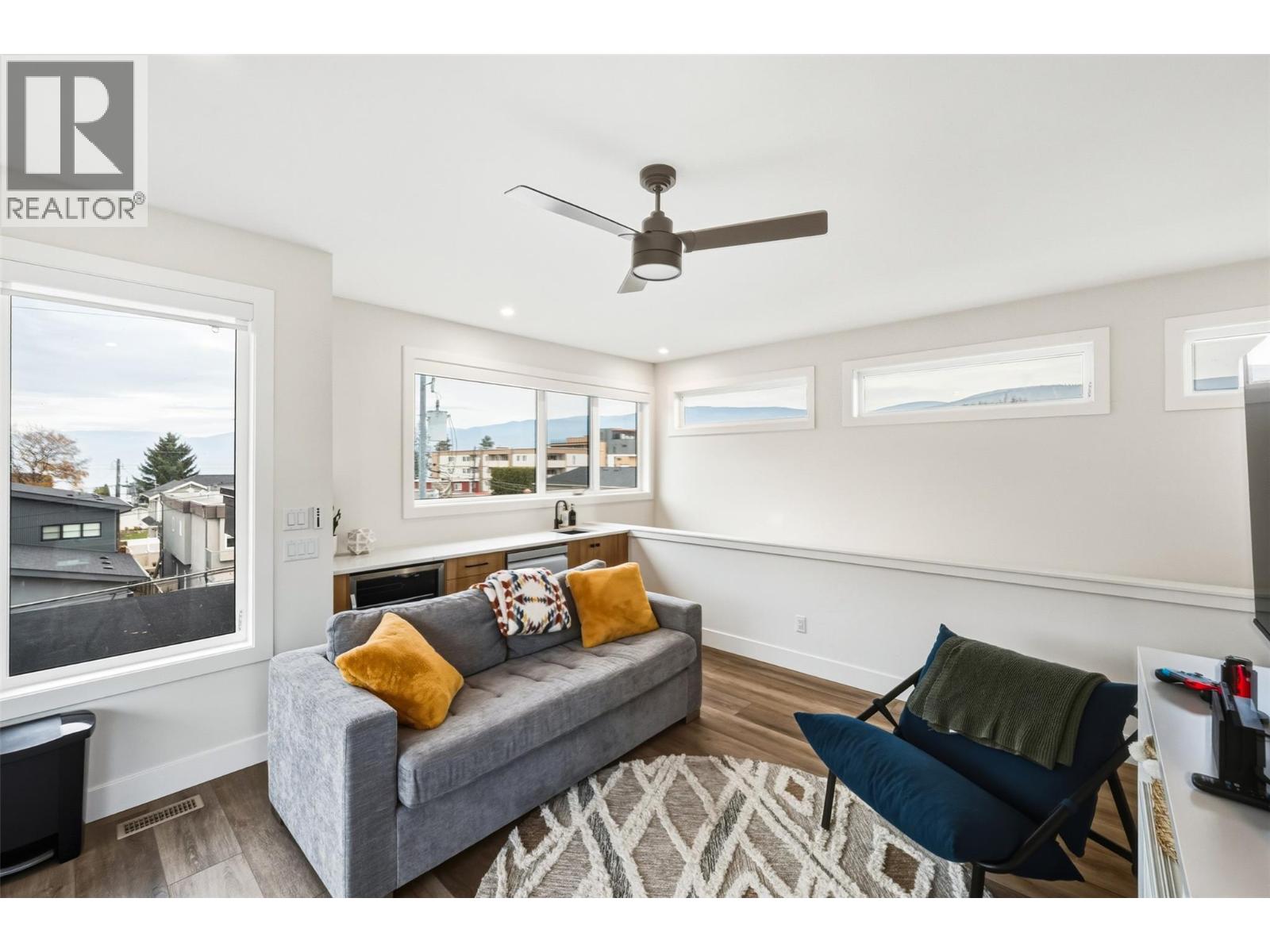  720 Churchill Avenue, Penticton