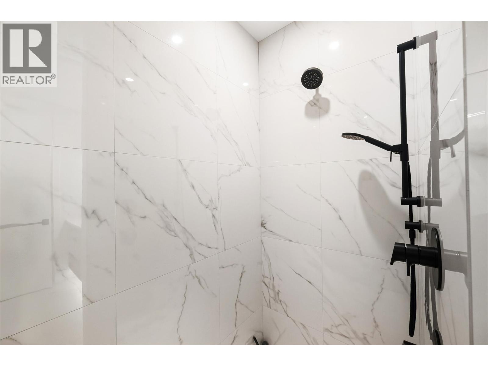  720 Churchill Avenue, Penticton