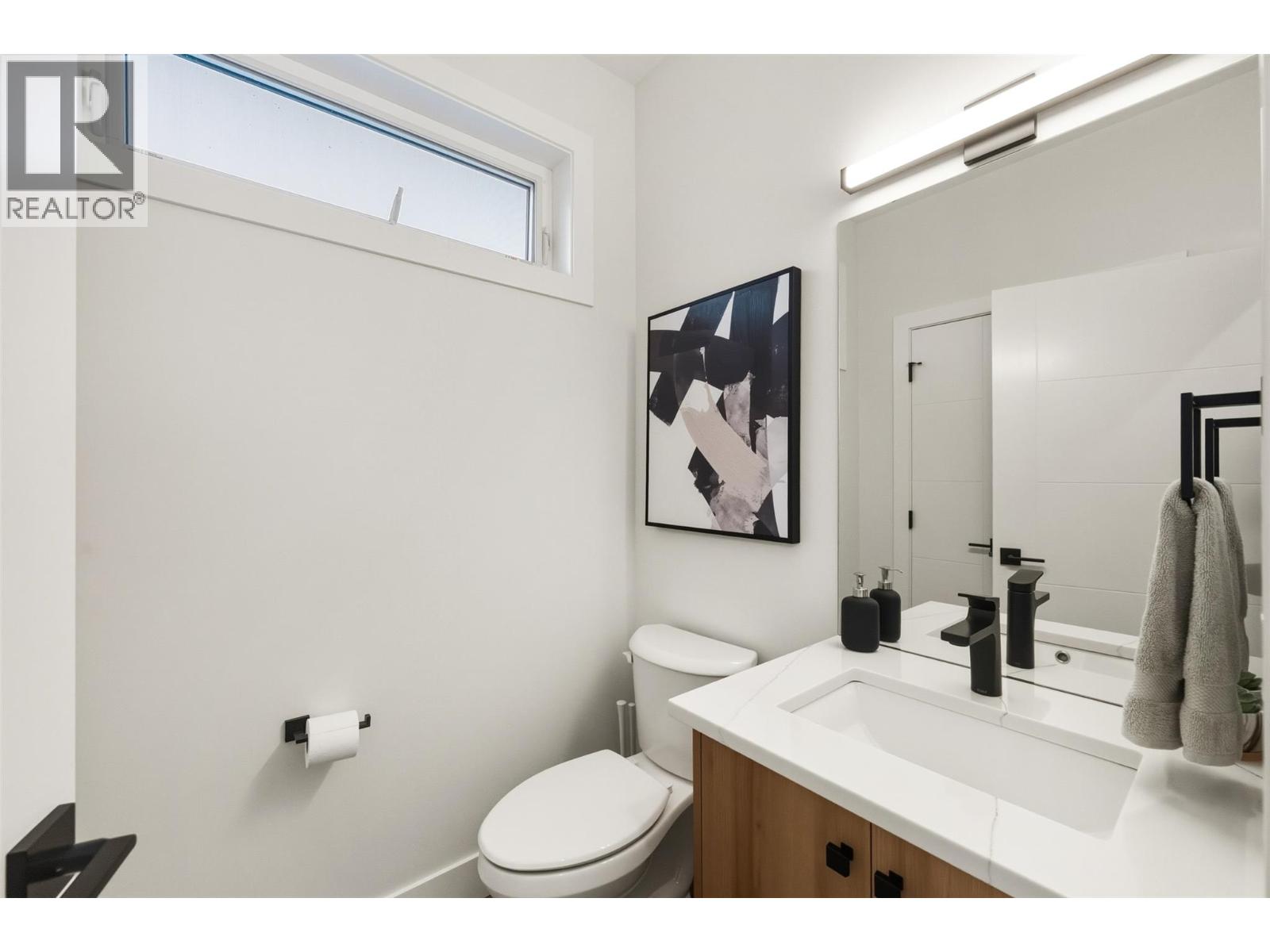  720 Churchill Avenue, Penticton