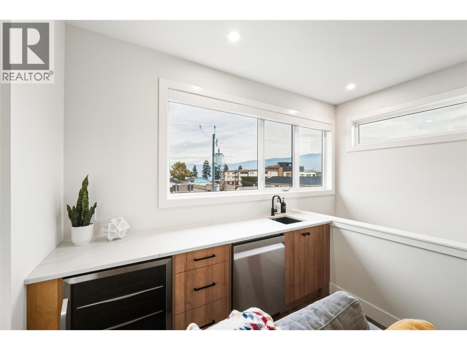  720 Churchill Avenue, Penticton