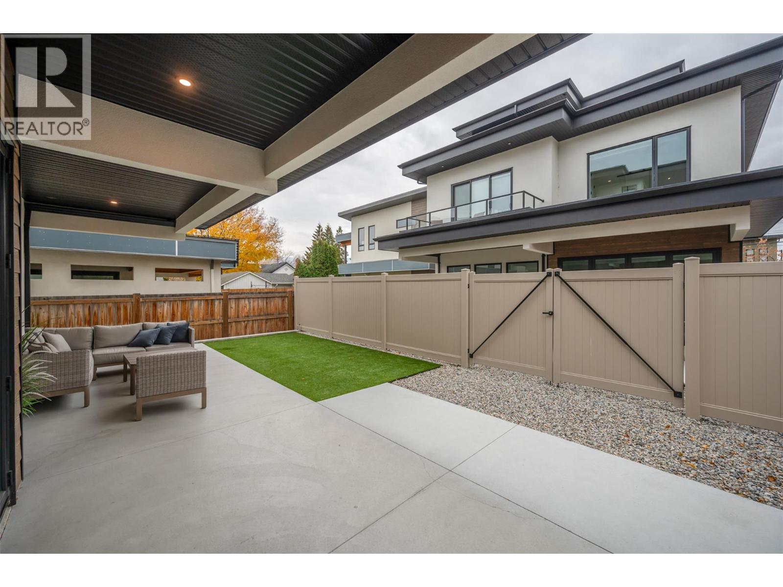  720 Churchill Avenue, Penticton