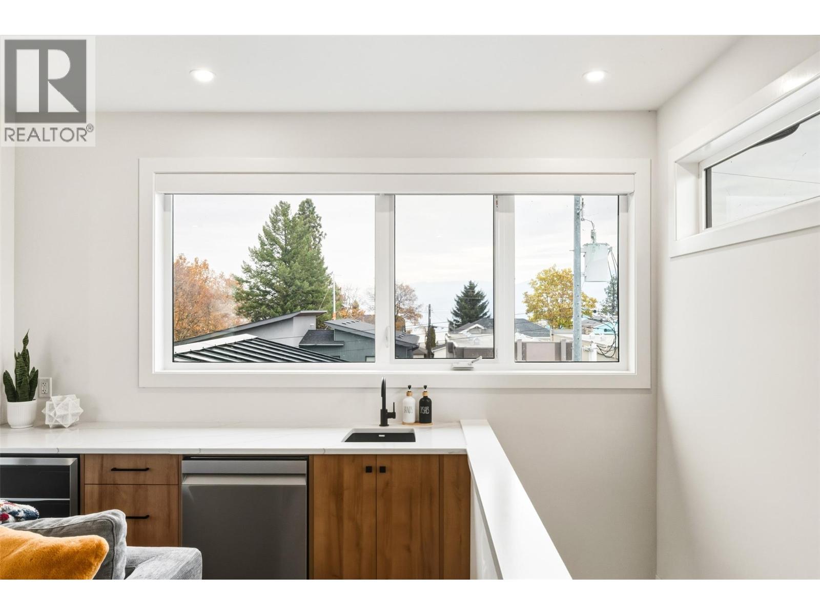  720 Churchill Avenue, Penticton