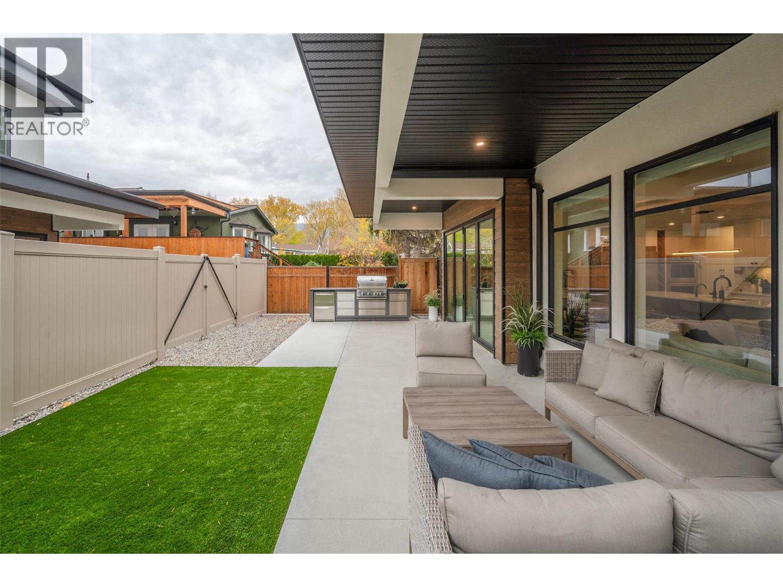  720 Churchill Avenue, Penticton