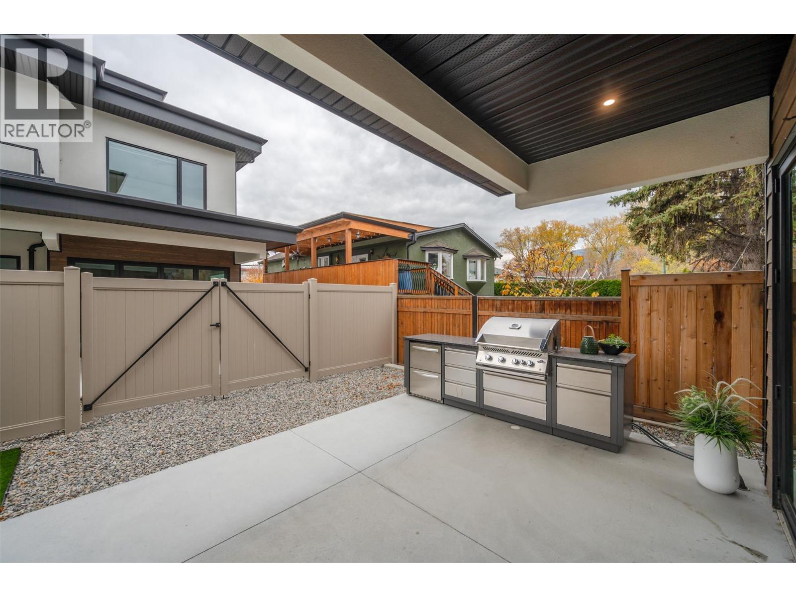  720 Churchill Avenue, Penticton