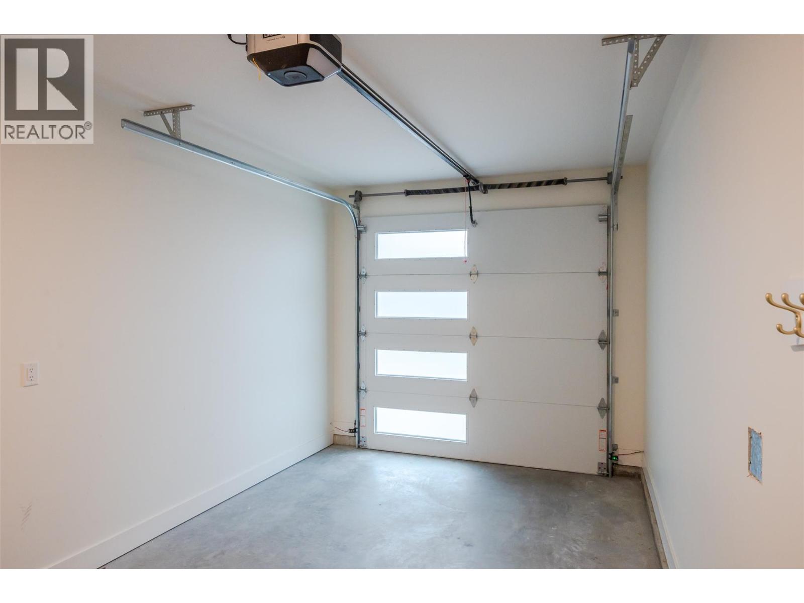  720 Churchill Avenue, Penticton