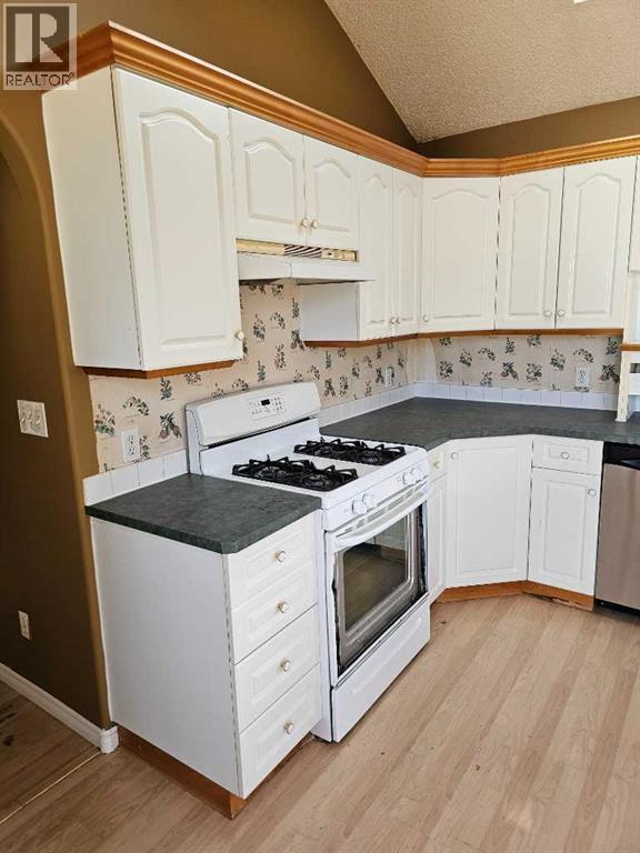 60 Parkland Acres, Lacombe