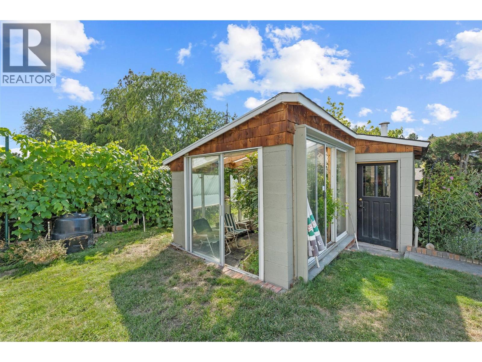  2710 Guidi Road, West Kelowna