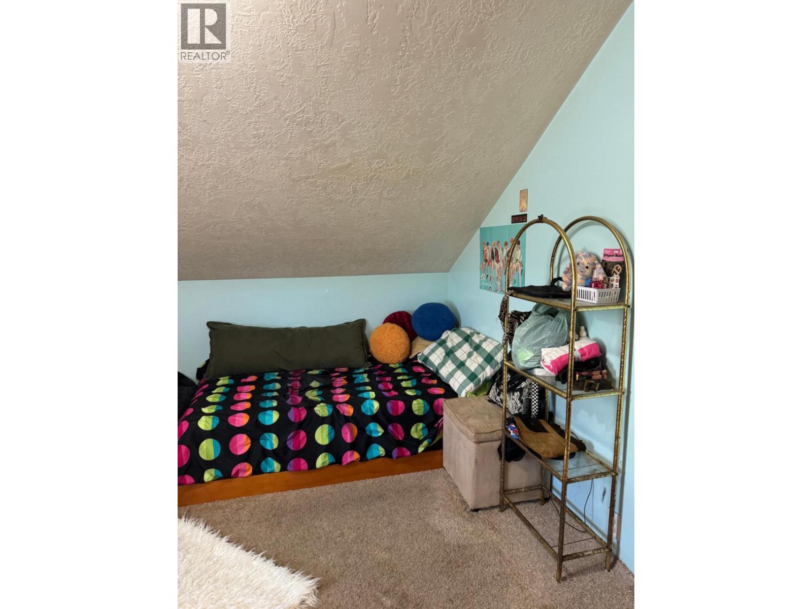 1005 RAILWAY Boulevard, Creston