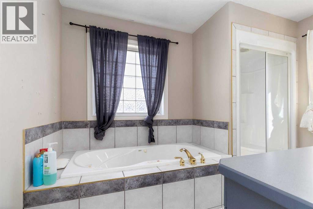 117 BARBER Drive, Fort McMurray