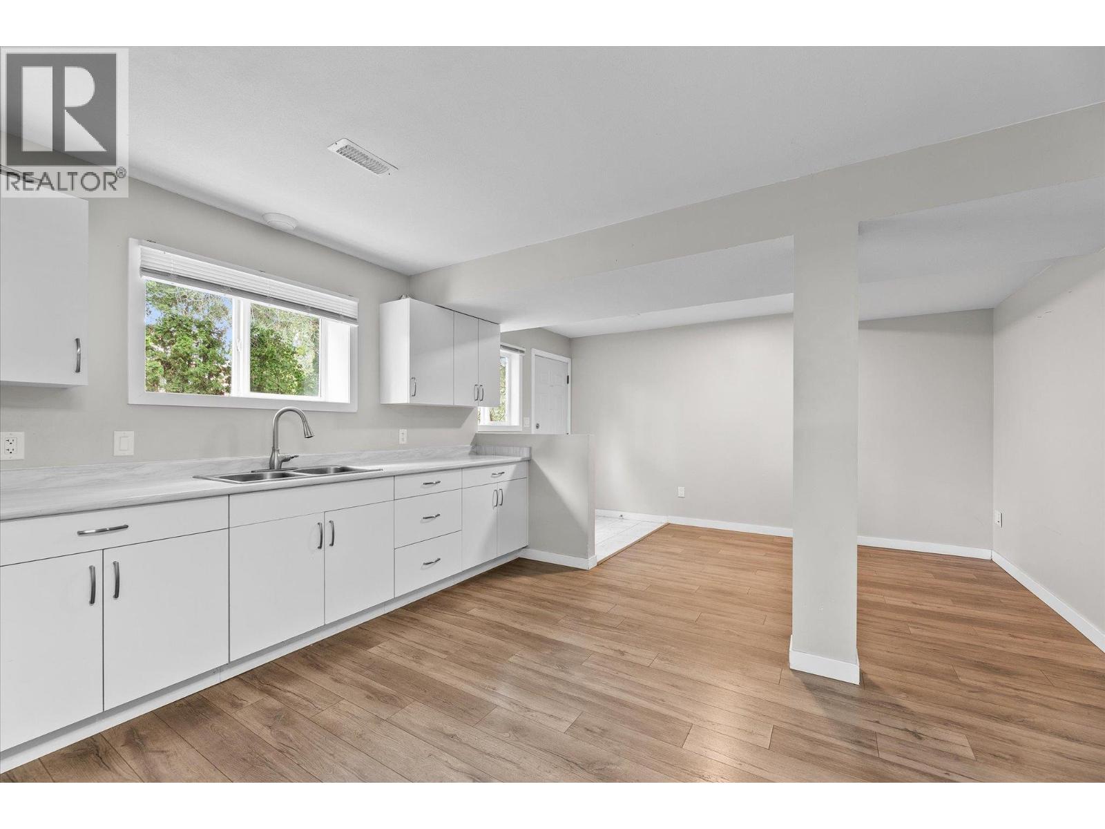  1375 Orchard Drive, Kelowna